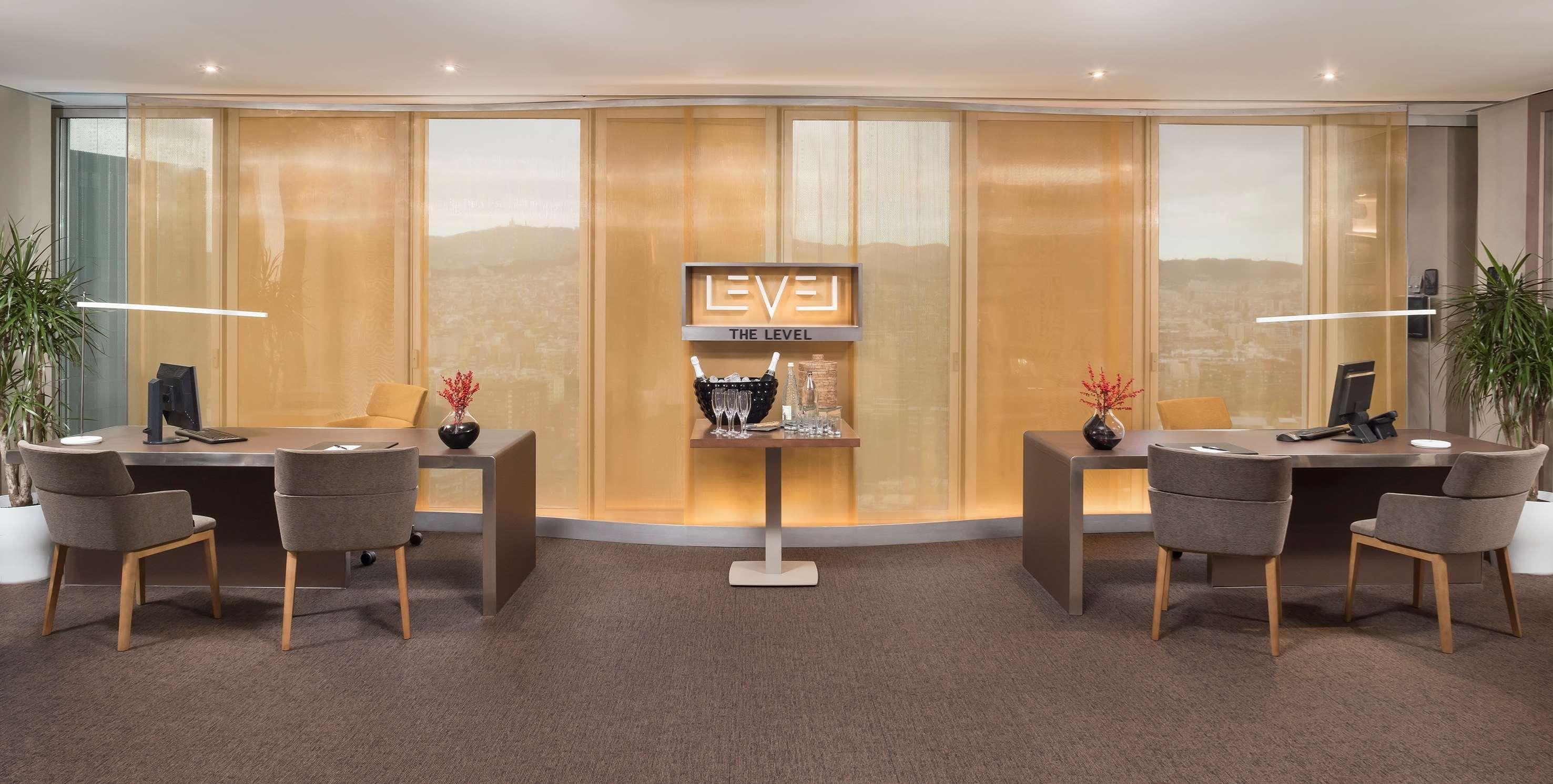 Отель The Level At Melia Barcelona Sky Экстерьер фото